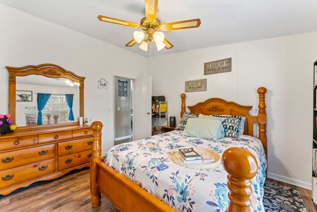 112 N Fork Dr, Chapel Hill, TN 37034