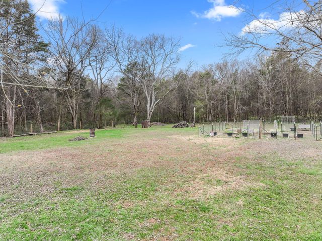 112 N Fork Dr, Chapel Hill, TN 37034