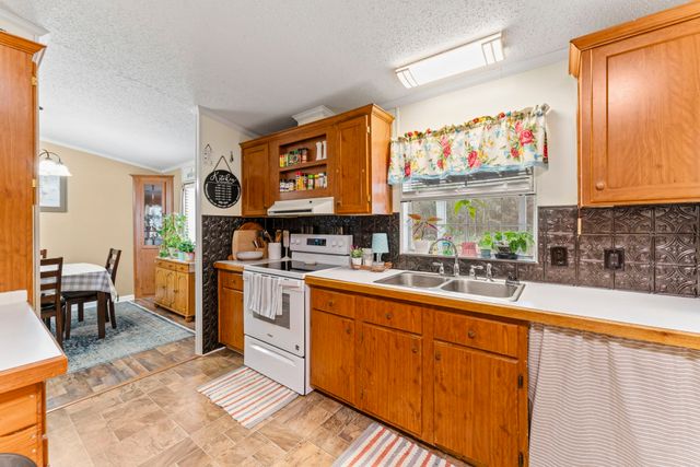 112 N Fork Dr, Chapel Hill, TN 37034