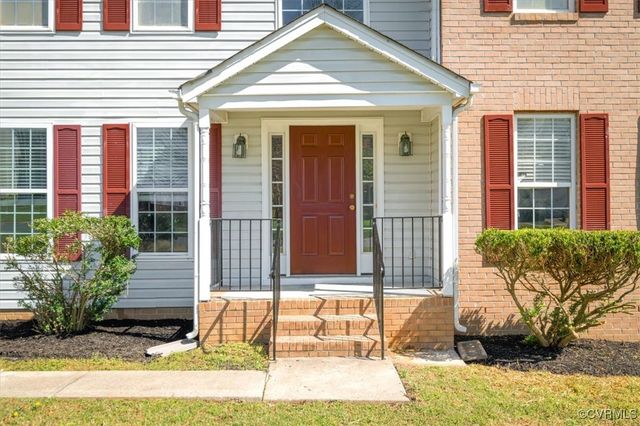 2567 Exhall Ct, Chester, VA 23831
