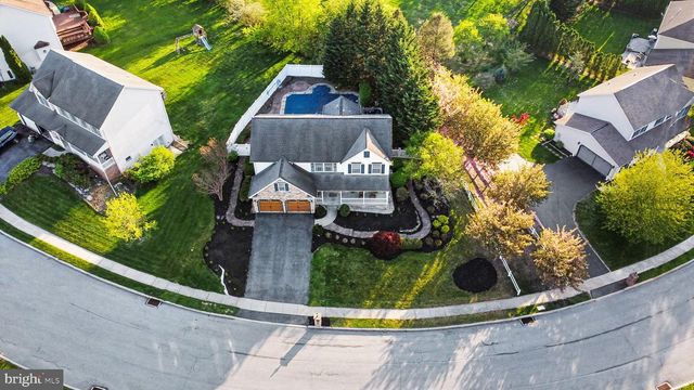 6507 LIPTAK DR, Harrisburg, PA 17112
