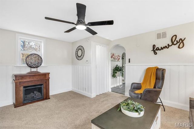 2420 E Milton Avenue R, Overland, MO 63114