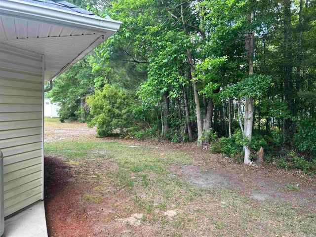 136 Ashworth Dr., Little River, SC 29566