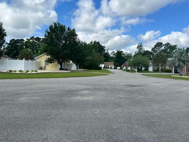 136 Ashworth Dr., Little River, SC 29566