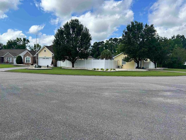 136 Ashworth Dr., Little River, SC 29566