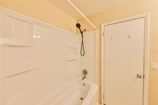 1305 PARK VILLA PLACE, Winter Springs, FL 32708