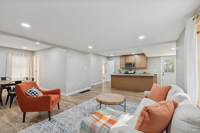 2301 N Wilmoth Highway, Adrian, MI 49221