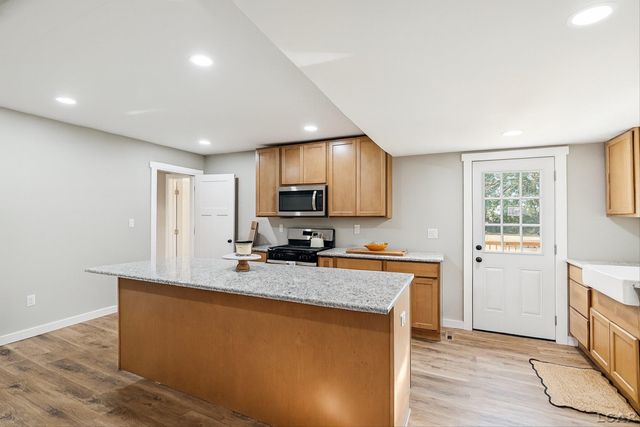 2301 N Wilmoth Highway, Adrian, MI 49221