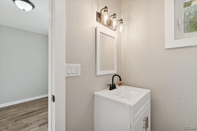 2301 N Wilmoth Highway, Adrian, MI 49221