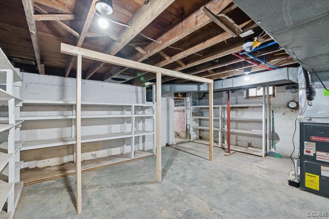 2301 N Wilmoth Highway, Adrian, MI 49221