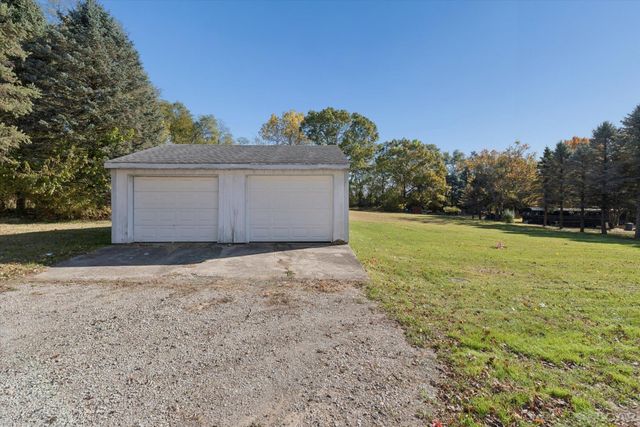 2301 N Wilmoth Highway, Adrian, MI 49221
