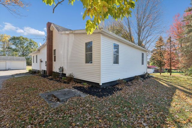 2301 N Wilmoth Highway, Adrian, MI 49221