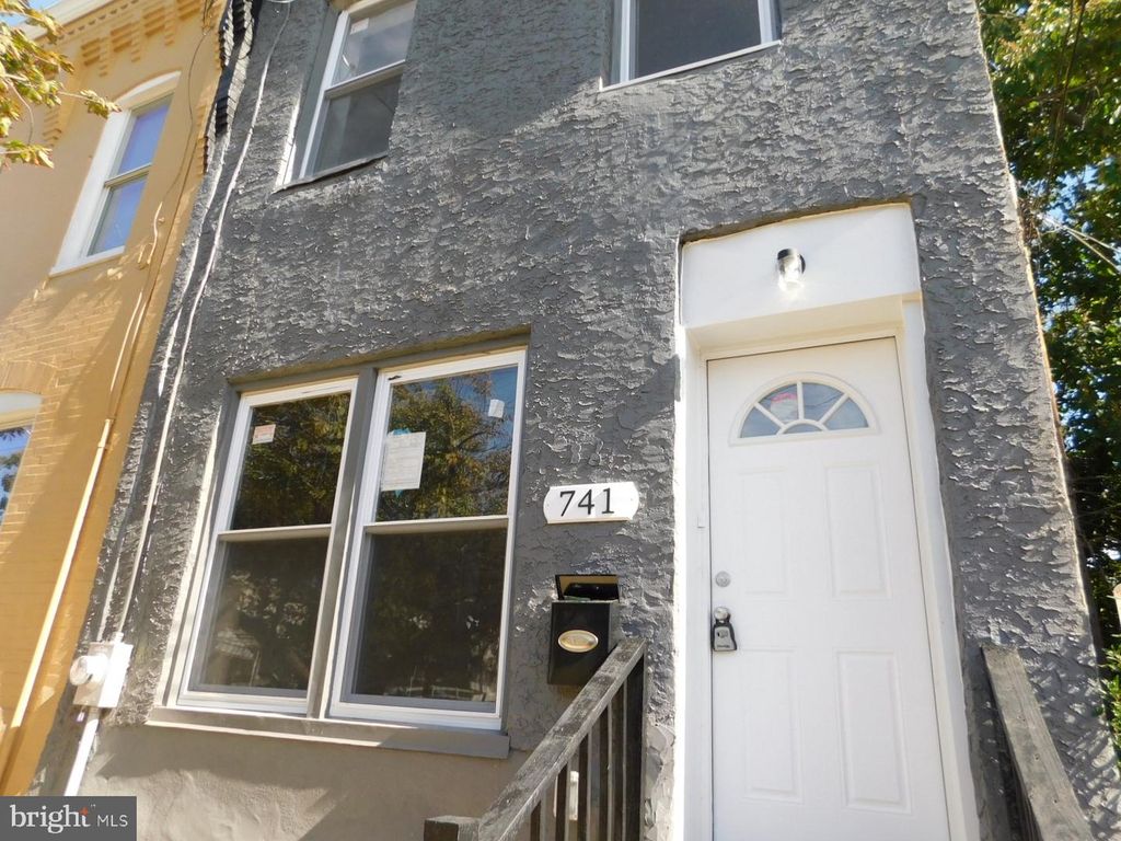 741 N 39TH ST, Philadelphia, PA 19104