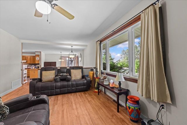 17 Woodland Drive, Barre City, VT 05641