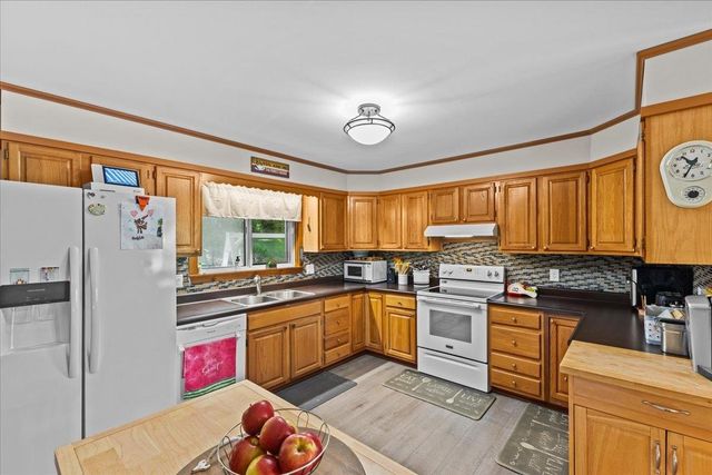 17 Woodland Drive, Barre City, VT 05641