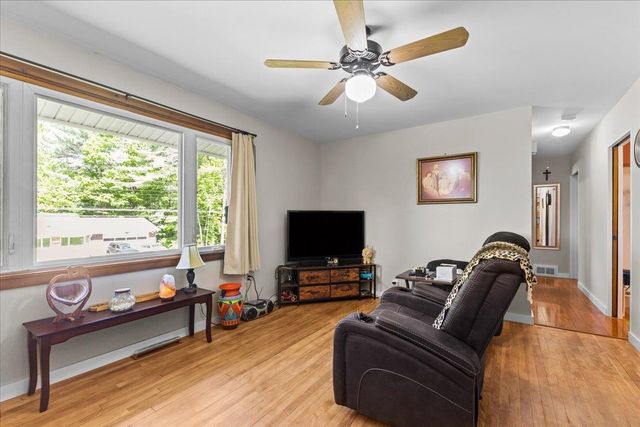 17 Woodland Drive, Barre City, VT 05641