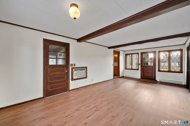 10 Helena Lane, Windsor Locks, CT 06096