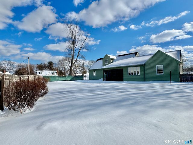 10 Helena Lane, Windsor Locks, CT 06096