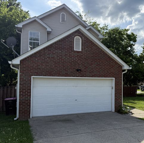 1011 Lassiter Dr, Goodlettsville, TN 37072