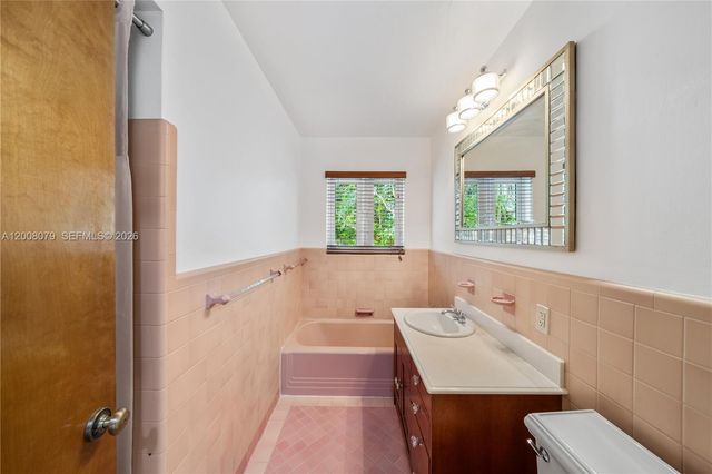 739 Lakeview Dr, Miami Beach, FL 33140