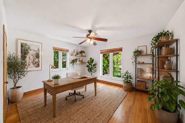 739 Lakeview Dr, Miami Beach, FL 33140
