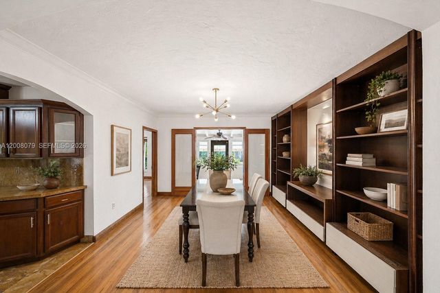 739 Lakeview Dr, Miami Beach, FL 33140
