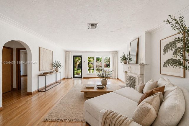 739 Lakeview Dr, Miami Beach, FL 33140