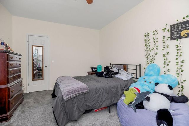 13208 Jim's Court, Smithville, MO 64089