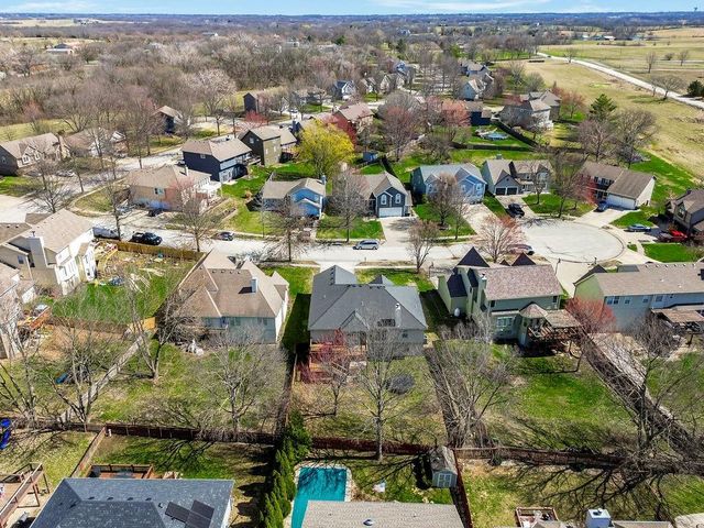 13208 Jim's Court, Smithville, MO 64089