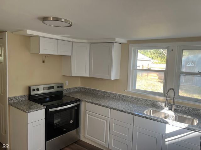 609 N Euclid Avenue, Indianapolis, IN 46201