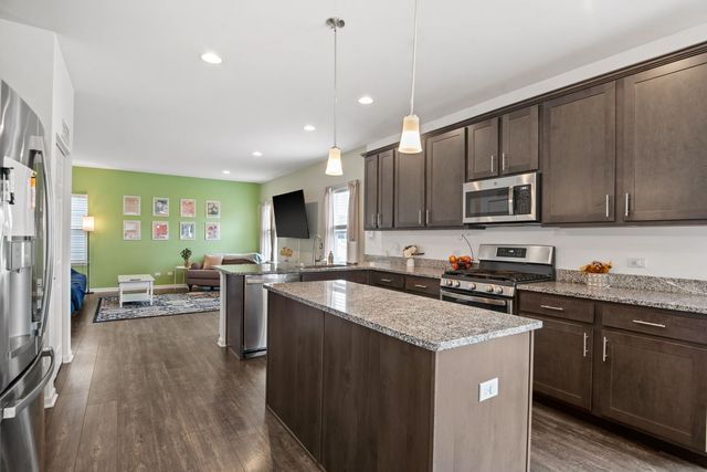 3764 St James Court, Elgin, IL 60124