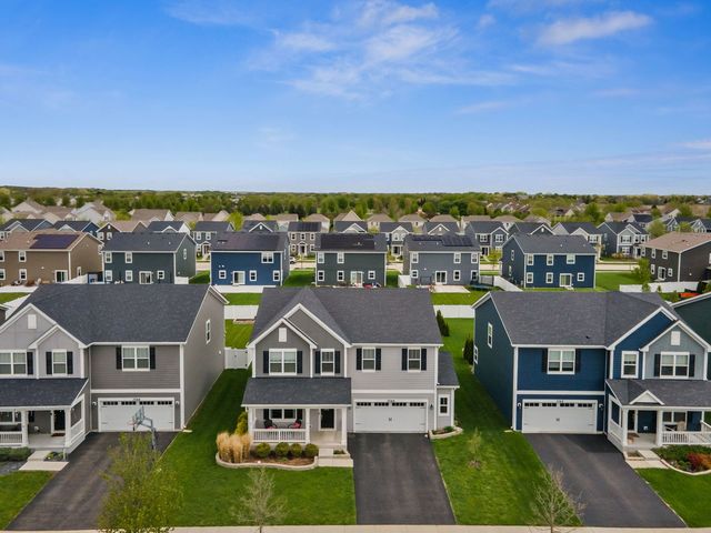 3764 St James Court, Elgin, IL 60124