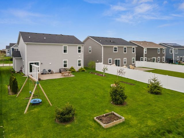 3764 St James Court, Elgin, IL 60124