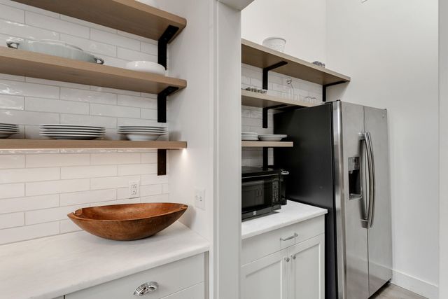 375 North Ave Apt 503, Burlington, VT 05401