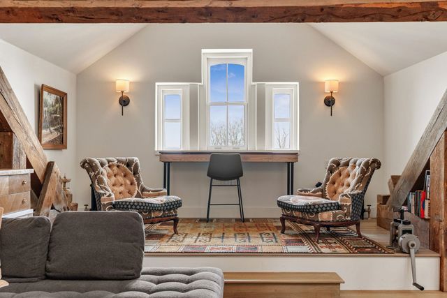 375 North Ave Apt 503, Burlington, VT 05401