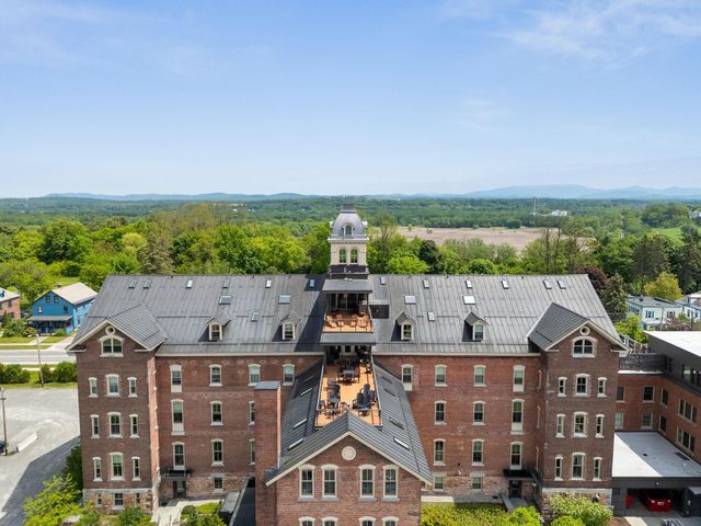 375 North Ave Apt 503, Burlington, VT 05401