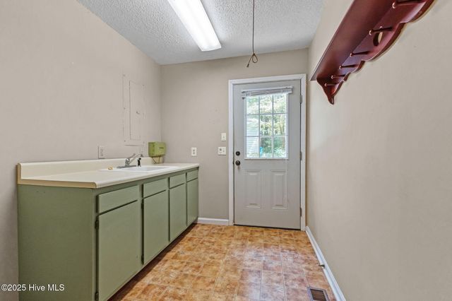 225 Mitchell Road, Southern Pines, NC 28387