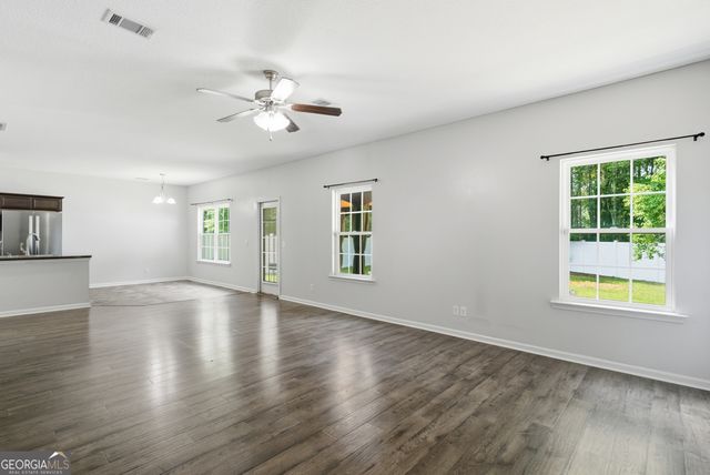 1277 Peacock Trail, Hinesville, GA 31313