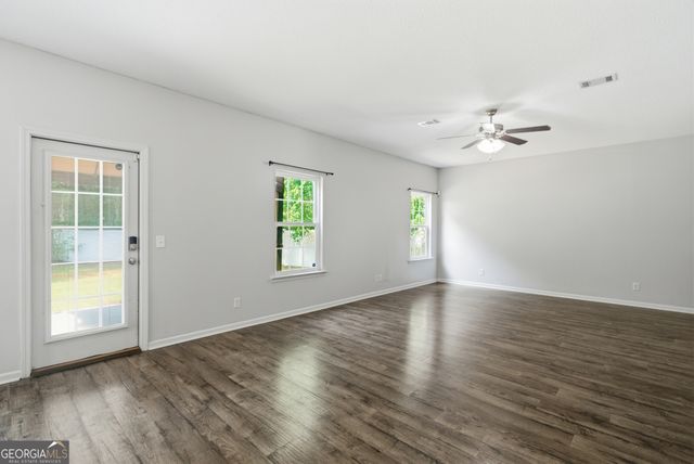 1277 Peacock Trail, Hinesville, GA 31313