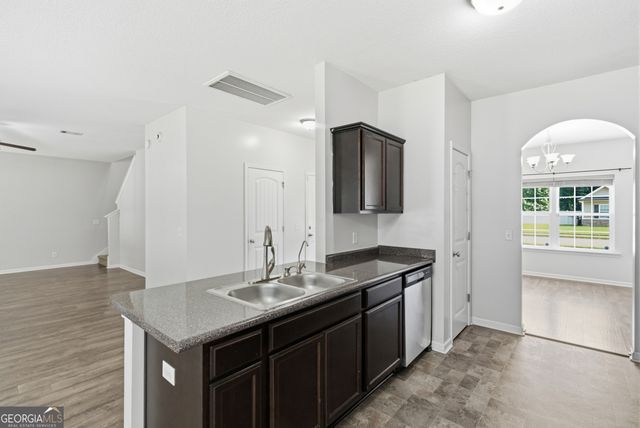 1277 Peacock Trail, Hinesville, GA 31313