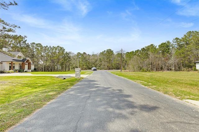 8764 Lauren Lane, Waller, TX 77484