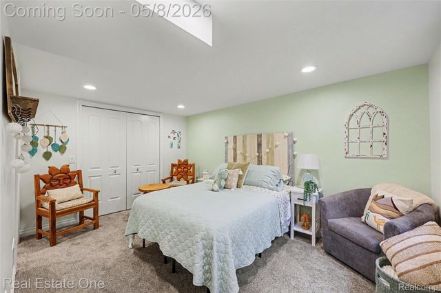 1118 Kings Cove Drive, Rochester Hills, MI 48306