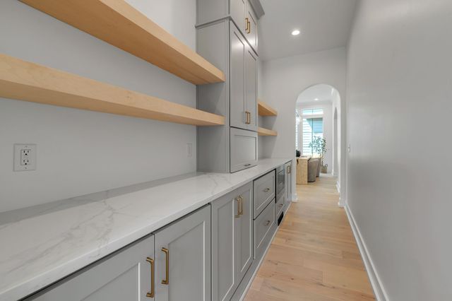 1109 N 2nd St, Nashville, TN 37207