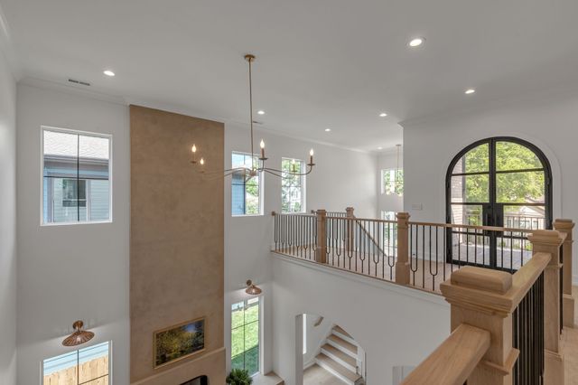 1109 N 2nd St, Nashville, TN 37207