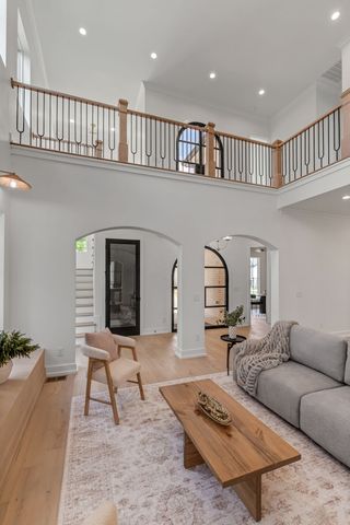 1109 N 2nd St, Nashville, TN 37207