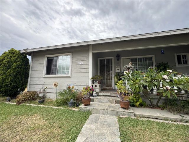 6170 Downey Avenue, Long Beach, CA 90805