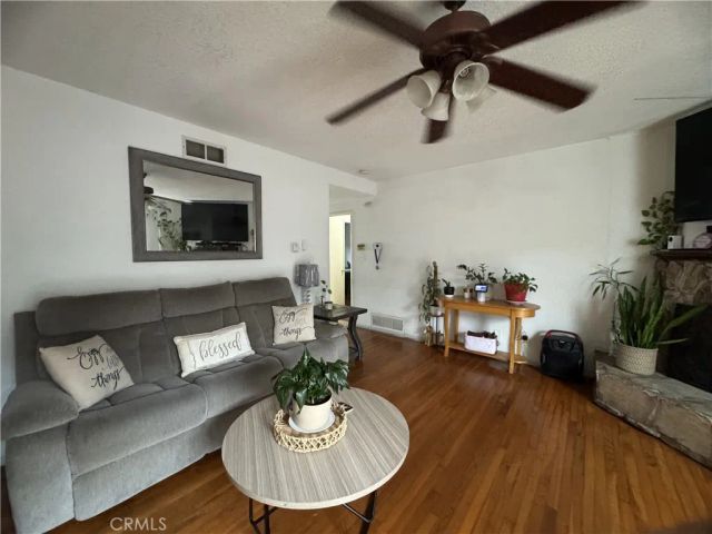 6170 Downey Avenue, Long Beach, CA 90805