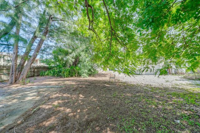 2405-2407 N East Coast Street, Lake Worth Beach, FL 33460