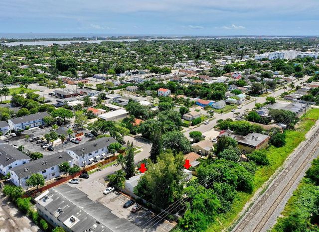 2405-2407 N East Coast Street, Lake Worth Beach, FL 33460