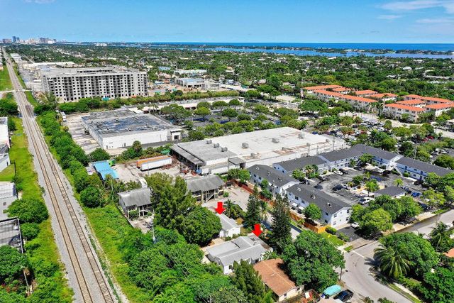 2405-2407 N East Coast Street, Lake Worth Beach, FL 33460